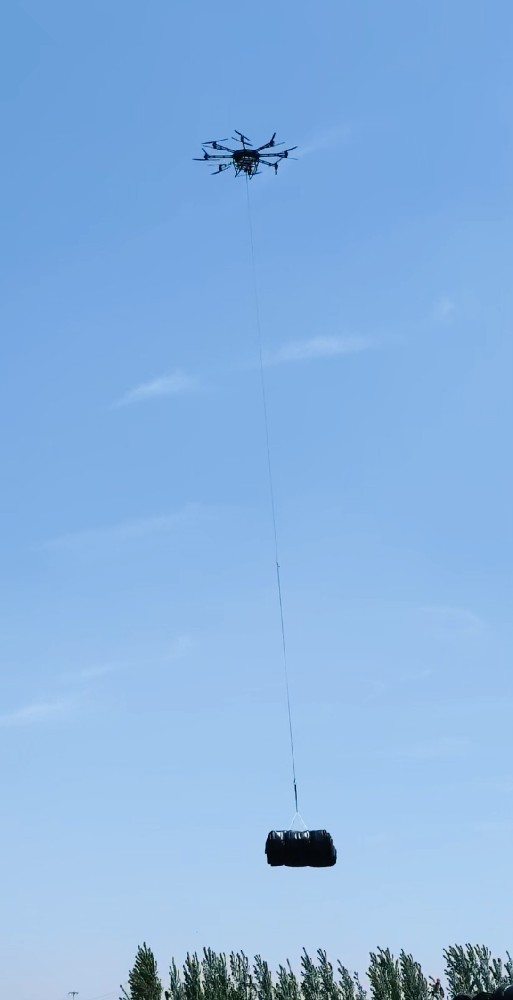 山东日照大棚棉被吊运